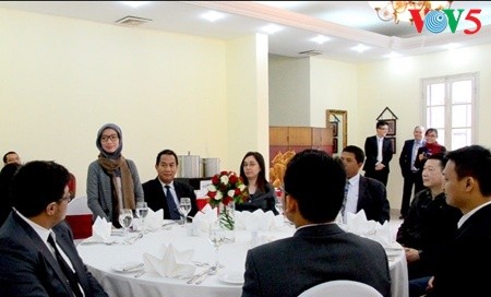 Kedutaan Besar Indonesia di Vietnam mengadakan jumpa pers “Media Informal Gathering”  - ảnh 5