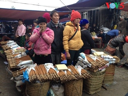 Pasaran di kabupaten  Quan Ba,  propinsi Ha Giang - ảnh 2