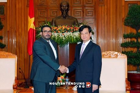 PM Nguyen Tan Dung menerima Dubes Panama dan Dubes Bangladesh sehubungan dengan awal masa baktinya di Vietnam - ảnh 1