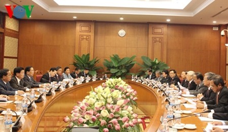 Tonggak-Tonggak penting dalam hubungan antara Vietnam dan negara-negara ASEAN pada tahun 2014 - ảnh 10