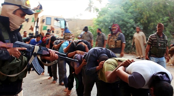 IS membunuh puluhan personil keamanan di Irak - ảnh 1