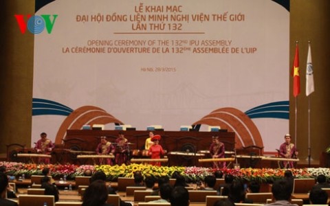 Majelis Umum ke-132 Uni Parlemen Dunia yang diadakan di Vietnam mencapai sukses - ảnh 5