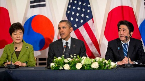 Gedung Putih menegaskan kepentingan dari hubungan AS-Jepang-Republik Korea - ảnh 1