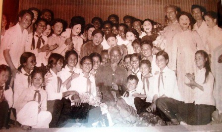 Peringatan ultah hari lahir ke-125 Presiden Ho Chi Minh  - ảnh 5