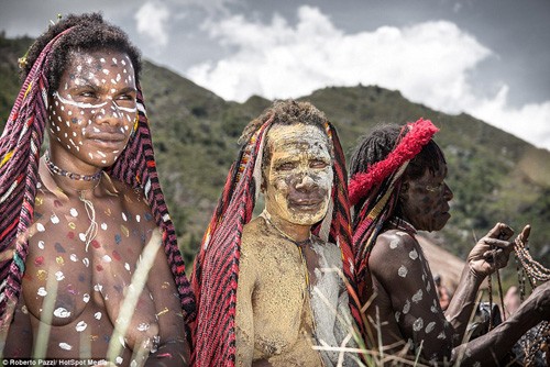 Suku-suku Indonesia di daerah dataran tinggi Papua, Indonesia - ảnh 9