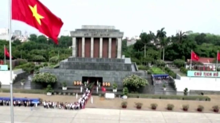 Peringatan ultah hari lahir ke-125 Presiden Ho Chi Minh  - ảnh 2