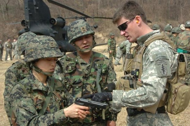 Divisi militer gabungan AS-Republik Korea resmi di bentuk - ảnh 1