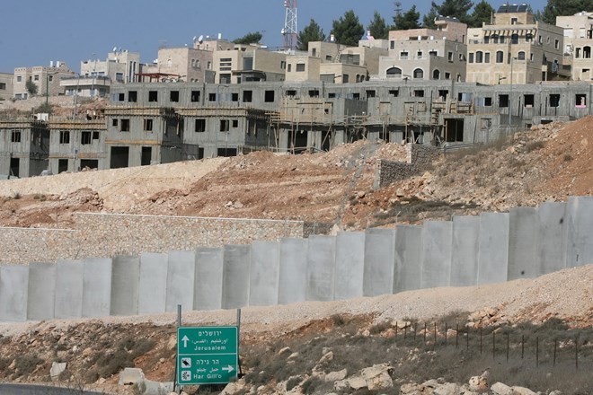 Israel mengizinkan membangun lebih dari 900 apartemen baru di tepian Barat sungai Jordani - ảnh 1