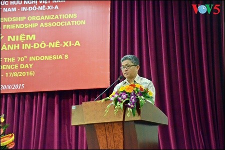 Asosiasi Persahabatan Vietnam-Indonesia memperingati  ultah ke-70 Hari Kemerdekaan Republik Indonesia - ảnh 4
