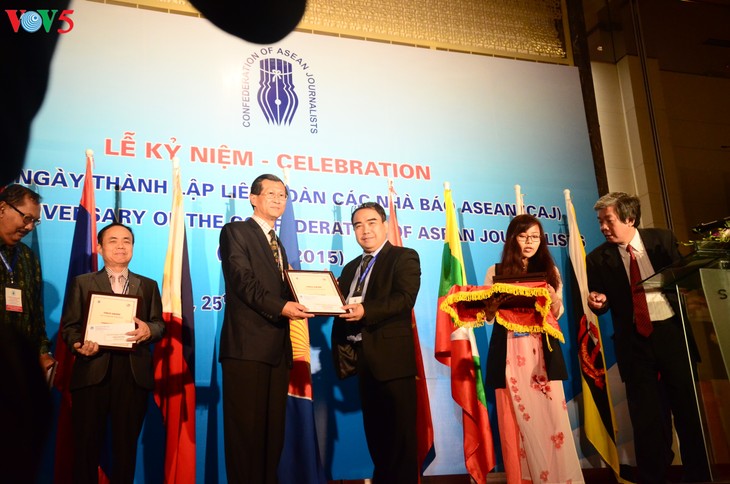 Pembukaan sidang ke-18 Majelis Umum Konfederasi Wartawan ASEAN - ảnh 8