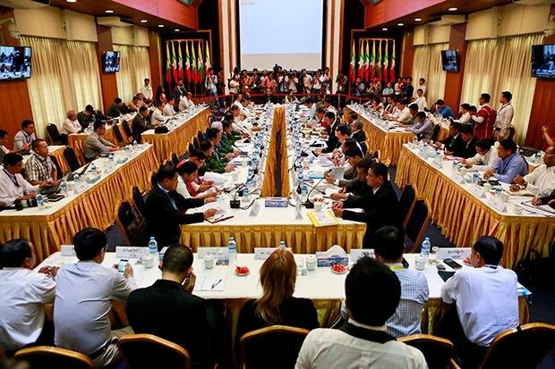 Parlemen Myanmar mengesahkan Permufakatan Gencatan Senjata Nasional - ảnh 1