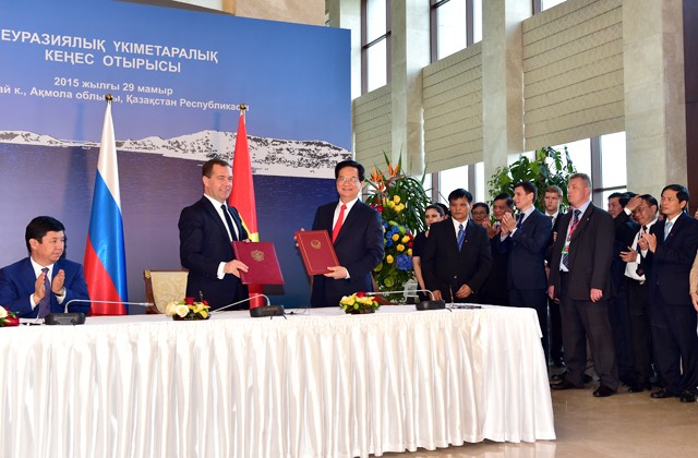 Kazakhstan meratifikasi Perjanjian Perdagangan Bebas Vietnam-EAEU - ảnh 1