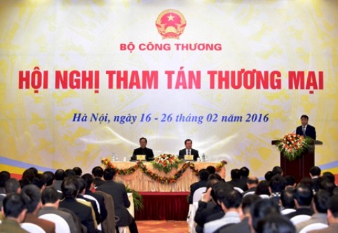 PM Nguyen Tan Dung menghadiri Konferensi Konselor Perdagangan - tahun 2016 - ảnh 1