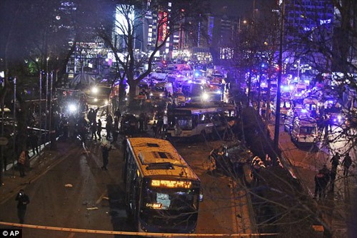 Serangan bom telah menewaskan 45 orang di Turki - ảnh 1