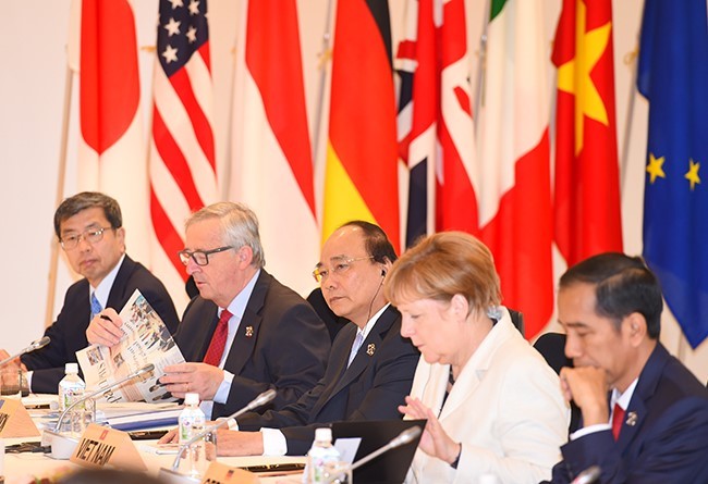 PM Nguyen Xuan Phuc membacakan pidato di depan KTT G7 yang diperluas - ảnh 1