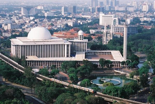 Masjid Istiqlal di Jakarta - ảnh 7