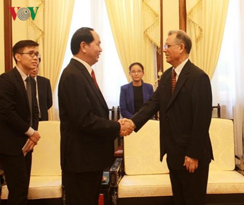 Presiden Tran Dai Quang menerima Dubes Maroko, En Houcine Fardani yang berpamitan - ảnh 1
