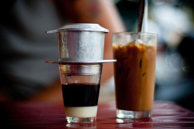 Memperkenalkan sepintas lintas tentang kopi susu es Vietnam - ảnh 1