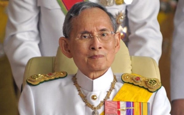 Raja Thailand,  Bhumibol Adulyadej sudah mangkat - ảnh 1