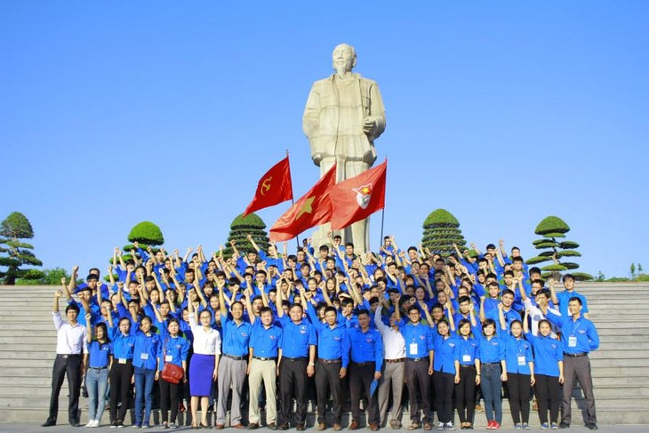 Banyak aktivitas memperingati ultah ke-60 berdirinya Federasi Pemuda Vietnam - ảnh 1