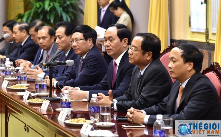 Presiden Tran Dai Quang menyampaikan keputusan mengangkat 3 Duta Besar - ảnh 1