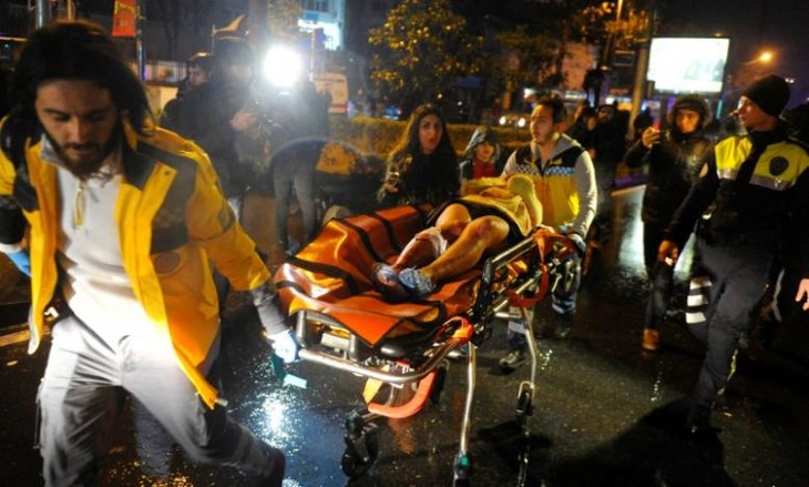 Sedikit-dikitnya 35 orang tewas dalam serangan teror di Istanbul - ảnh 1