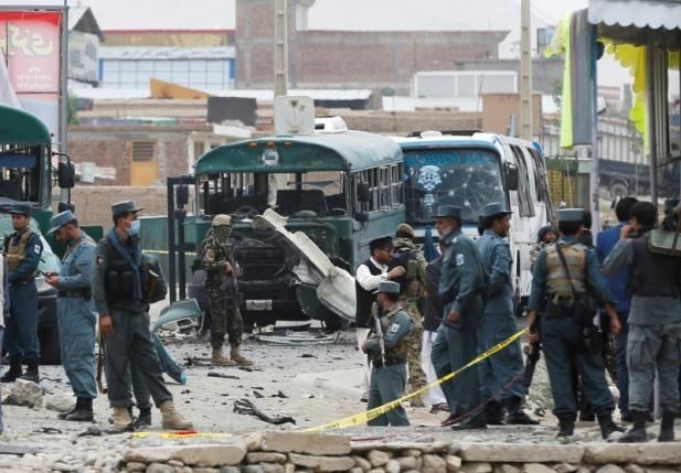 Afghanistan : Terjadi ledakan bertubi-tubi di dekat gedung Parlemen di Kabul - ảnh 1