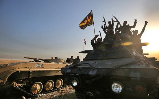 Tentara Irak menuju ke pangkalan yang paling penting dari pasukan IS di Mosul Timur - ảnh 1