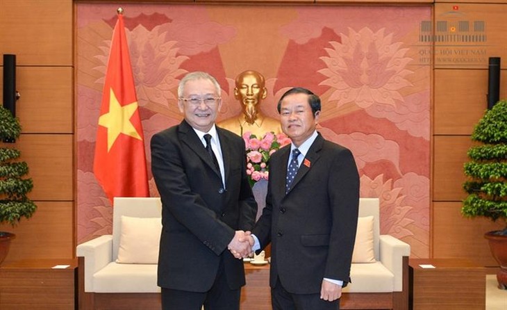 Wakil MN Vietnam, Do Ba Ty menerima Ketua Kelompok Legislator persahabatan Thailand-Vietnam - ảnh 1