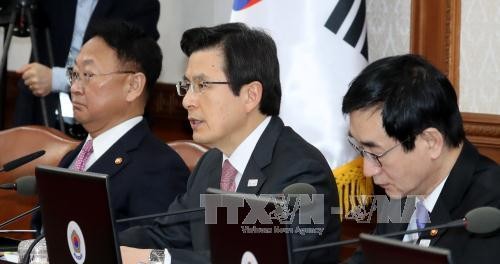 Penjabat Presiden Republik Korea Hwang Kyo-ahn menyatakan tidak mencalonkan  diri dalam pilpres - ảnh 1