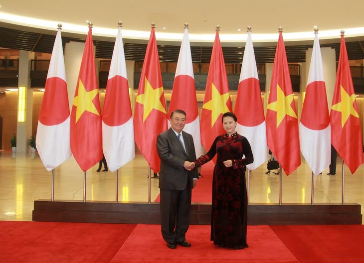  Vietnam-Jepang sepakat memperkuat kerjasama di banyak bidang - ảnh 1