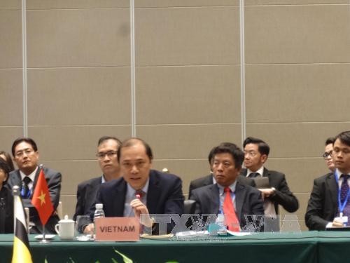  Sidang konsultasi ke-23 para Pejabat senior (SOM) ASEAN –Tiongkok - ảnh 1