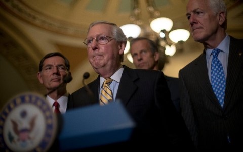 Senat AS tidak mengesahkan RUU yang mengganti Obamacare dalam pemungutan suara pertama - ảnh 1