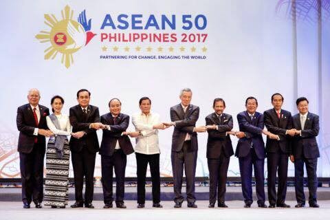 ASEAN-50 tahun musyawarah dan mufakat untuk berkembang - ảnh 12