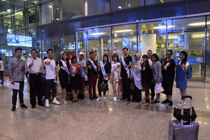 Para penyanyi Indonesia menghadiri Kontes  “Nyanyian ASEAN+3” - ảnh 1
