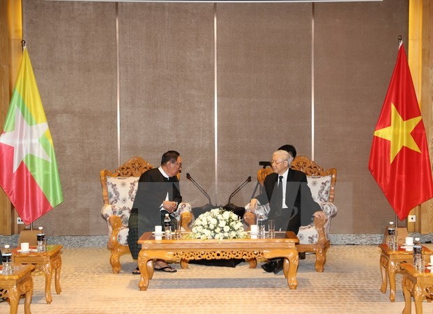 Sekjen KS PKV, Nguyen Phu Trong menerima Pemimpin Partai Liga Nasional Demi Demokrasi - ảnh 1