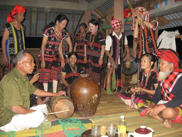 Seni musik rakyat dari warga etnis minoritas Pa Ko - ảnh 1