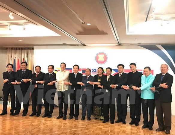  Komunitas ASEAN: Kedutaan Besar negara-negara ASEAN di Republik Korea memperingati ultah ke-50 terbentuknya - ảnh 1