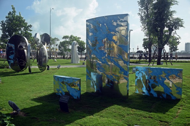 Istimewa-nya Taman patung APEC di Kota Da Nang, Vietnam Tengah - ảnh 13