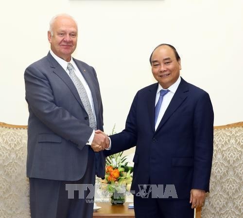  PM Nguyen Xuan Phuc menerima Dubes Federasi Rusia di Vietnam - ảnh 1