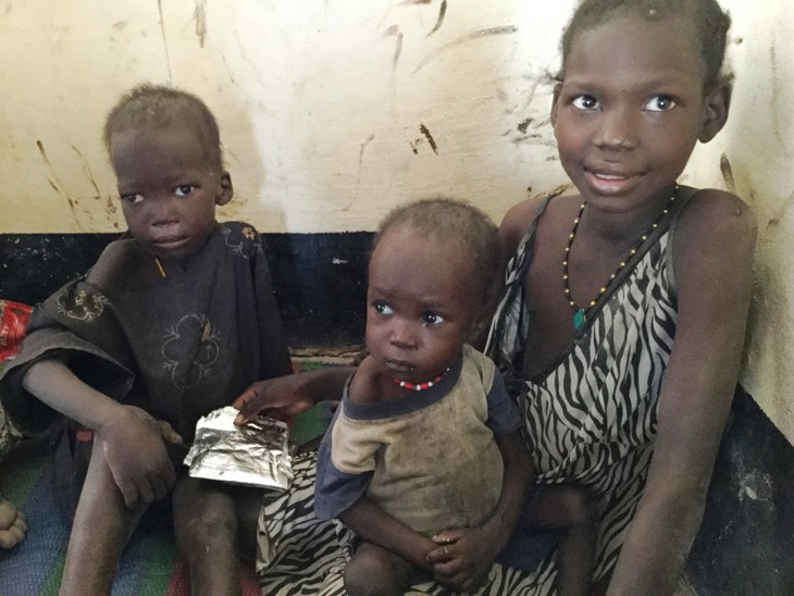  Bentrokan di Sudan Selatan menimbulkan pengaruh terhadap separo jumlah anak-anak di negeri ini - ảnh 1
