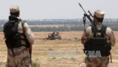 Israel menyerang pangkalan-pangkalan Hamas di Jalur Gaza - ảnh 1