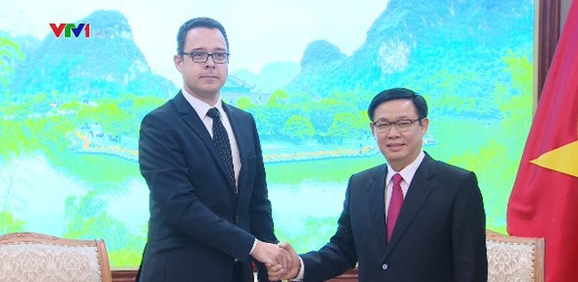 Deputi PM Vietnam, Vuong Dinh Hue mengunjungi Grup Zurich Airport - ảnh 1