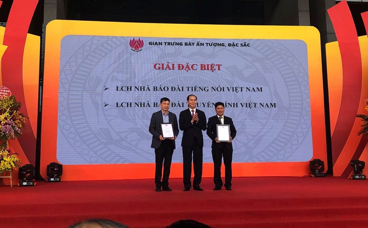  Presiden Vietnam, Tran Dai Quang menghadiri acara penutupan Festival Koran Nasional tahun 2018 - ảnh 1
