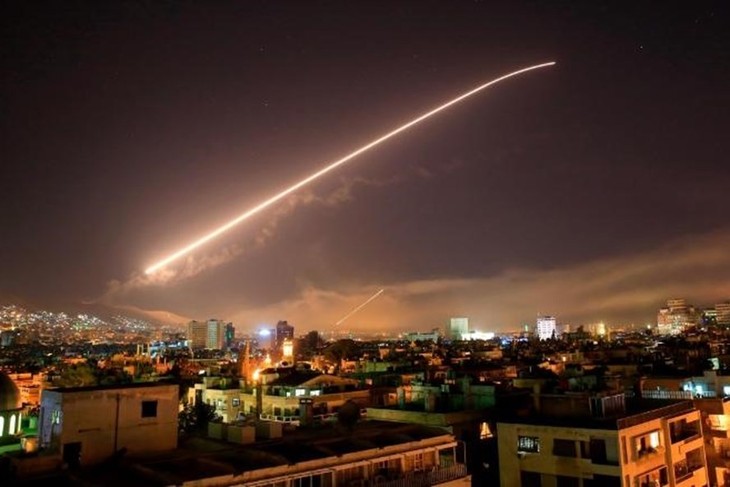 Serangan udara terhadap pasukan-pasukan Suriah - ảnh 1