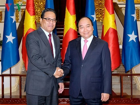 PM Nguyen Xuan Phuc menerima Ketua Parlemen Federasi Mikronesia - ảnh 1