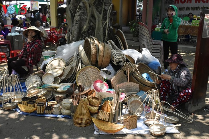 Pasar pedesaan – Produk wisata komunitas di Provinsi Thua Thien Hue - ảnh 2