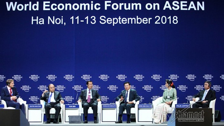 WEF ASEAN 2018 dan selar Vietnam - ảnh 1
