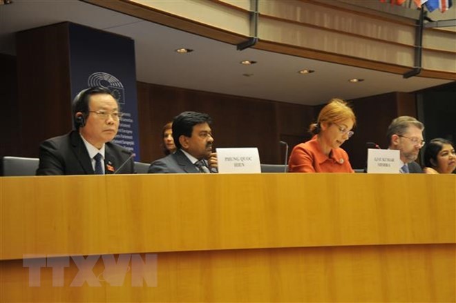 Vietnam aktif memberikan sumbangan dalam Konferensi Kemitraan Parlemen Asia-Eropa - ảnh 1