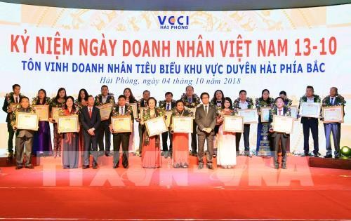 Acara memuliakan wirausaha tipikal di daerah pesisir Vietnam Utara tahun 2018 - ảnh 1